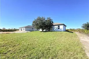 2803 68th St W, Lehigh Acres, FL 33971 - Photo 23