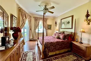 3310 Grand Cypress Dr, Naples, FL 34119 - Photo 13