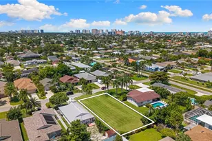715 106th Ave N, Naples, FL 34108 - Photo 11