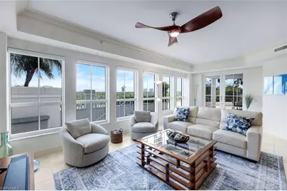 295 Grande Way #T-04, Naples, FL 34110 - Photo 11