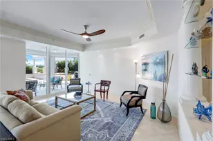 295 Grande Way, Naples, FL 34110 - Photo 3