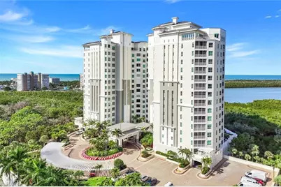 295 Grande Way #T-04, Naples, FL 34110 - Photo 23