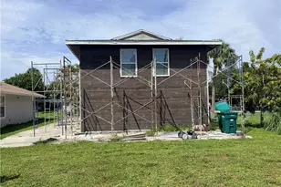 125 4th St, Naples, FL 34113 - Photo 5