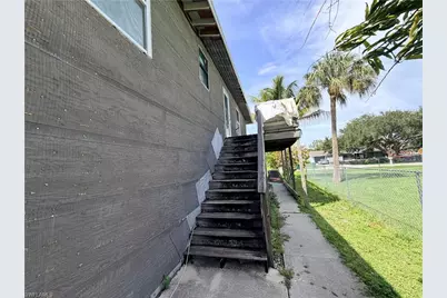 125 4th St, Naples, FL 34113 - Photo 7