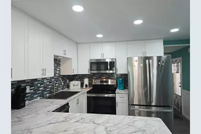19 Moorhead Mnr, Naples, FL 34112 - Photo 9