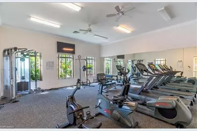8274 Key Royal Cir #1033, Naples, FL 34119 - Photo 9