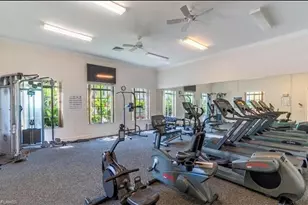 8274 Key Royal Cir, Naples, FL 34119 - Photo 9