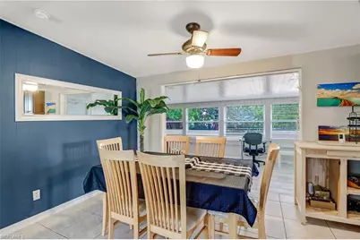 2140 Harbor Ln, Naples, FL 34104 - Photo 7