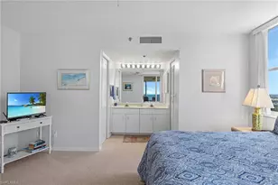 5550 Heron Point Dr, Naples, FL 34108 - Photo 17