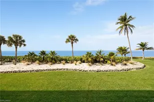 10475 Gulf Shore Dr, Naples, FL 34108 - Photo 23