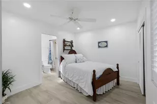 12286 McGregor Woods Cir, Fort Myers, FL 33908 - Photo 21