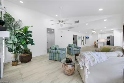 12286 McGregor Woods Cir, Fort Myers, FL 33908 - Photo 9