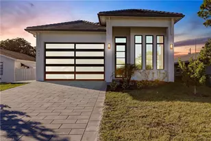 748 110th Ave N, Naples, FL 34108 - Photo 1