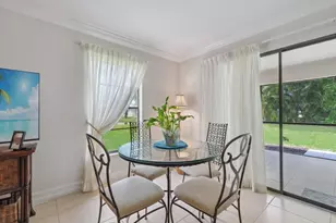 151 Cypress Way E, Naples, FL 34110 - Photo 7