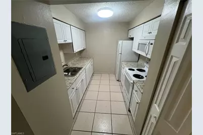 1915 Braman Ave #10, Fort Myers, FL 33901 - Photo 5