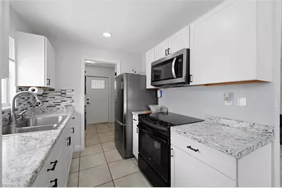 1776 Glenway Ct, Fort Myers, FL 33916 - Photo 7