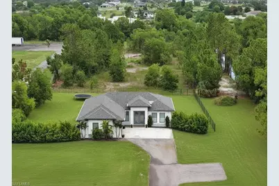 3931 64th Ave NE, Naples, FL 34120 - Photo 3
