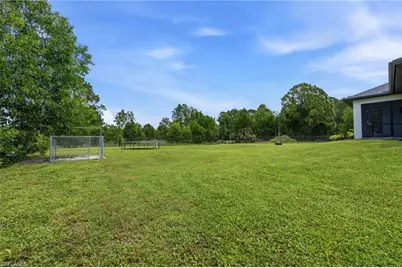 3931 64th Ave NE, Naples, FL 34120 - Photo 9