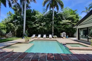 1031 Diana Ave, Naples, FL 34103 - Photo 3