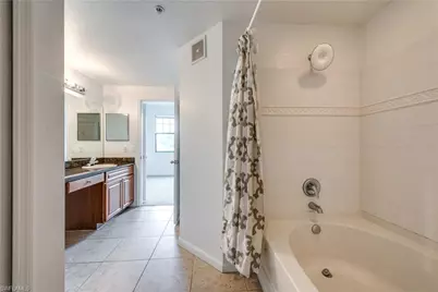 13000 Positano Cir #301, Naples, FL 34105 - Photo 5