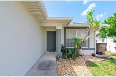 4932-4934 Viceroy Ct #4932, Cape Coral, FL 33904 - Photo 3