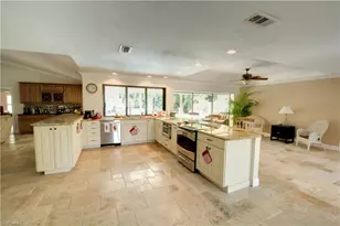 2171 Kings Lake Blvd, Naples, FL 34112 - Photo 7