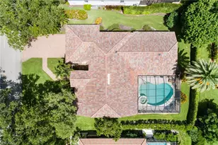 196 Monterey Dr, Naples, FL 34119 - Photo 17
