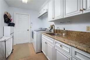 196 Monterey Dr, Naples, FL 34119 - Photo 29