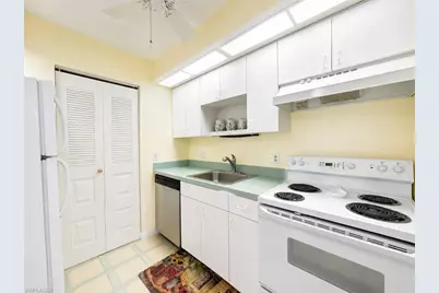 8041 S Woods Cir #14, Fort Myers, FL 33919 - Photo 21