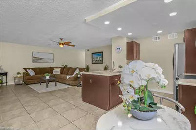 4112 SE 19th Pl #104, Cape Coral, FL 33904 - Photo 9