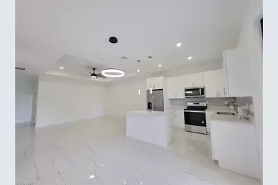 884-886 Milwaukee Blvd, Lehigh Acres, FL 33974 - Photo 21