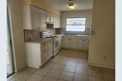 804 92nd Ave N, Naples, FL 34108 - Photo 3