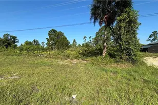 462 Columbus Blvd S, Lehigh Acres, FL 33974 - Photo 1