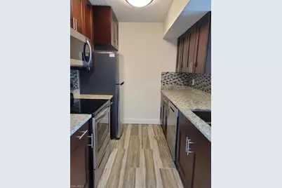 190 Santa Clara Dr #190-4, Naples, FL 34104 - Photo 1