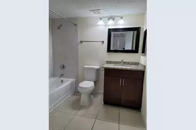 190 Santa Clara Dr #190-4, Naples, FL 34104 - Photo 5