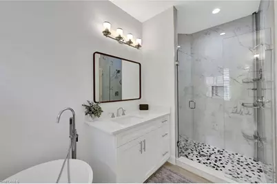 20001 Seadale Ct, Estero, FL 33928 - Photo 15