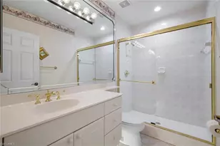 2036 Cascades Dr, Naples, FL 34112 - Photo 23