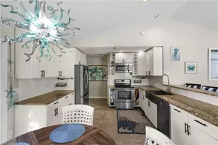 105 W Hilo St, Naples, FL 34113 - Photo 7