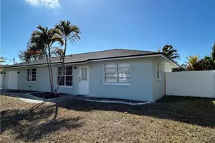 1428 SE 20th Ave, Cape Coral, FL 33990 - Photo 1