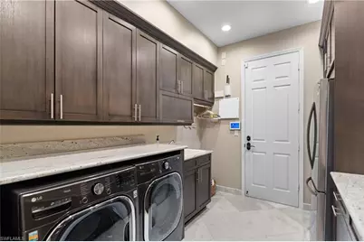 3999 Bering Ct, Naples, FL 34119 - Photo 21