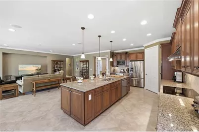 8562 Veronawalk Cir, Naples, FL 34114 - Photo 17