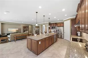 8562 Veronawalk Cir, Naples, FL 34114 - Photo 17