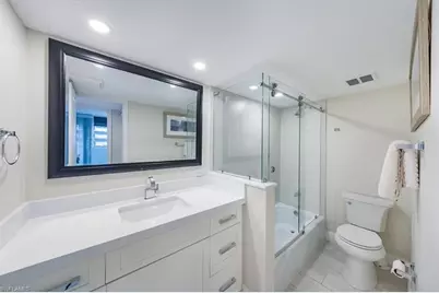 4005 Gulf Shore Blvd N #1104, Naples, FL 34103 - Photo 17