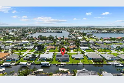 5300 SW 8th Pl, Cape Coral, FL 33914 - Photo 9
