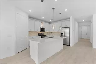 2104 Freemont Way, Naples, FL 34120 - Photo 3