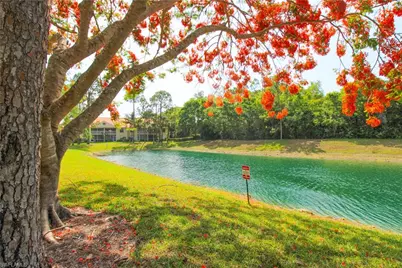 225 Robin Hood Cir #203, Naples, FL 34104 - Photo 5