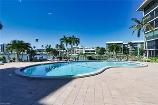 222 Harbour Dr, Naples, FL 34103 - Photo 17