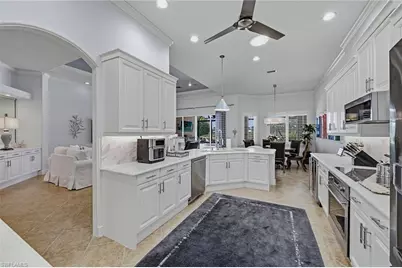 836 Villa Florenza Dr, Naples, FL 34119 - Photo 9