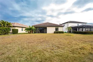 9215 Shadow Oak Ln, Naples, FL 34120 - Photo 29