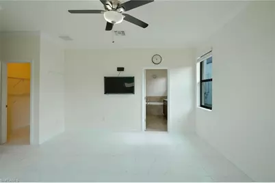 9215 Shadow Oak Ln, Naples, FL 34120 - Photo 9